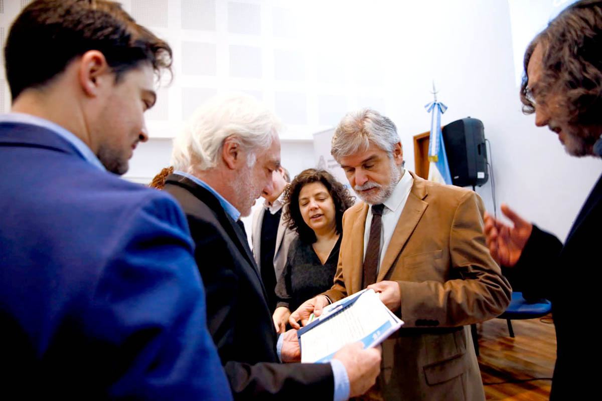 diplomas por proyectos de investigación científicas