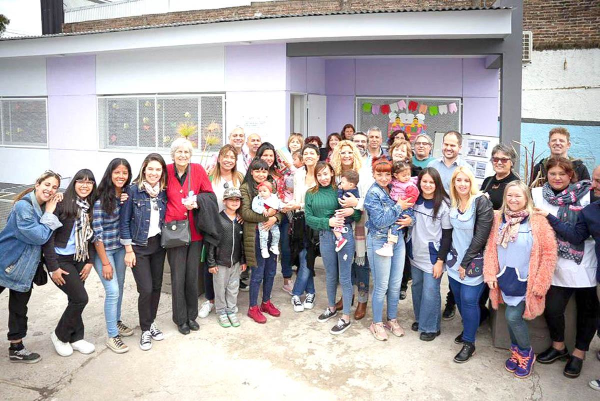 Mayra inauguró una sala maternal