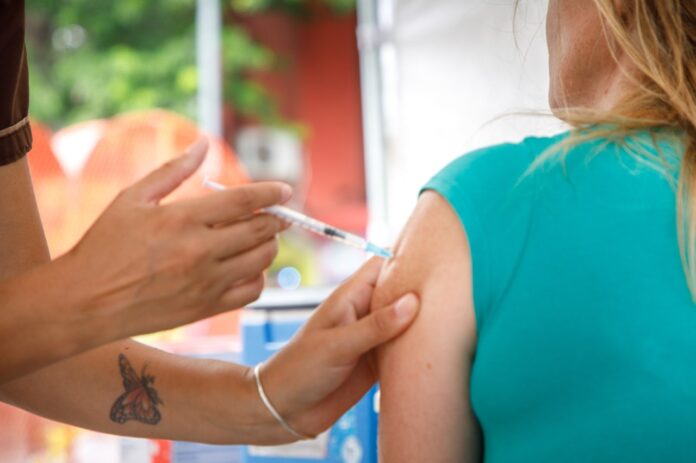 Sigue la vacunación antigripal 2023