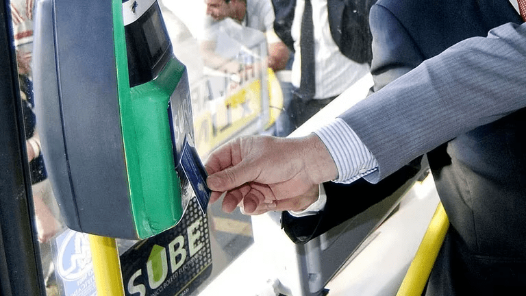 boleto mínimo de colectivos superará los 50 pesos