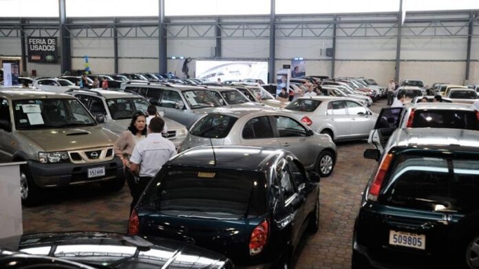 La venta de autos usados registró una caída en enero