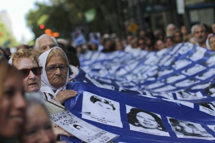 El Ministerio de Defensa se reúne con condenados por crímenes de lesa humanidad Polémica en Argentina