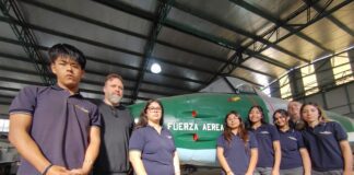 Estudiantes de 7mo Aeronáutica desarrollan innovador proyecto para convertir tapitas plásticas en combustible