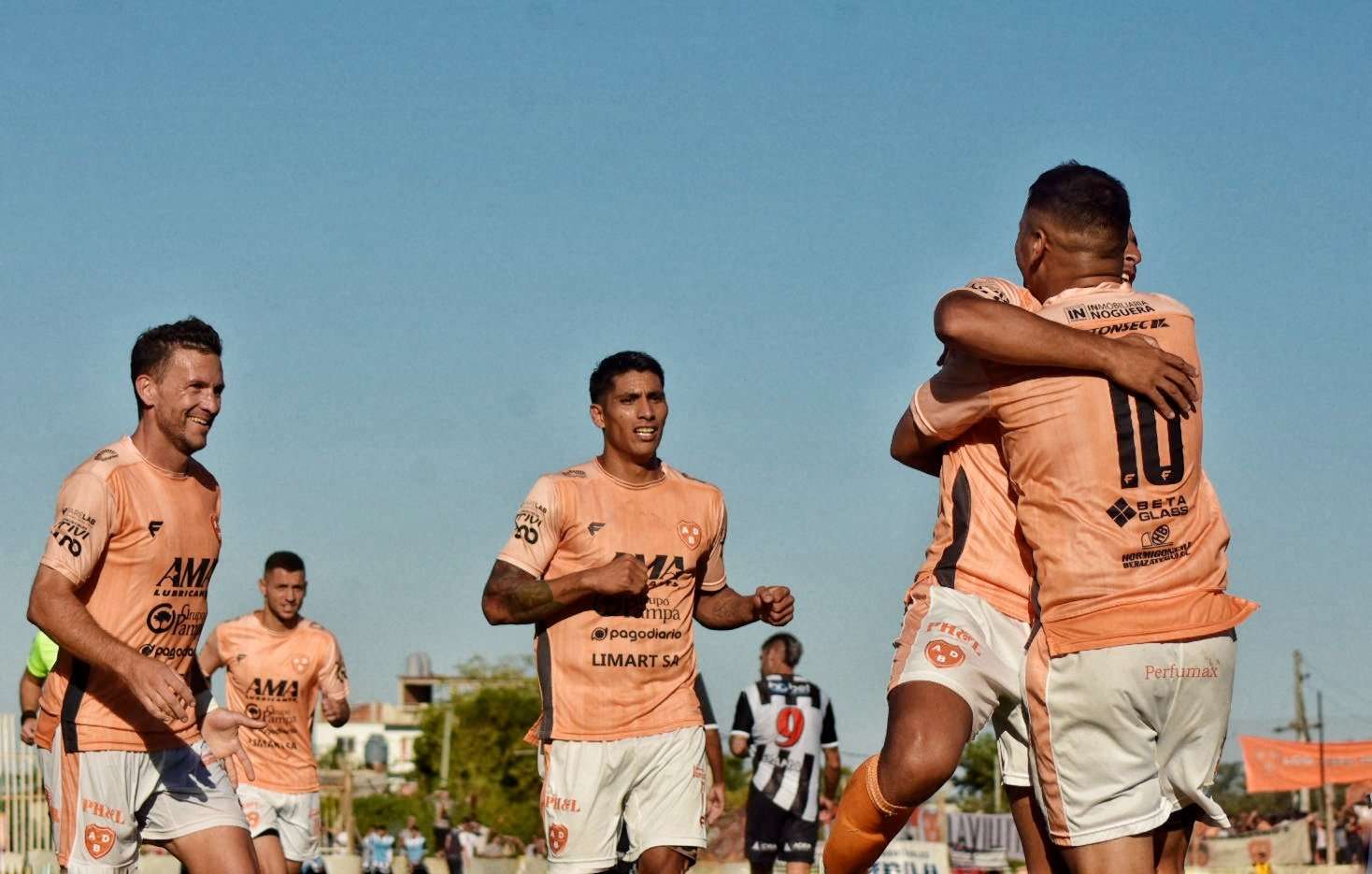 Berazategui venció a El Porvenir y estiró su buen momento en la Primera C