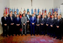 Milei recibe a la mayoría de los gobernadores para discutir los proyectos que impulsa en el Congreso Milei recibe a la mayoría de los gobernadores para discutir los proyectos que impulsa en el Congreso