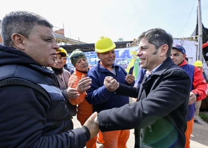 Kicillof supervisó las obras del Polo Educativo en La Carolina