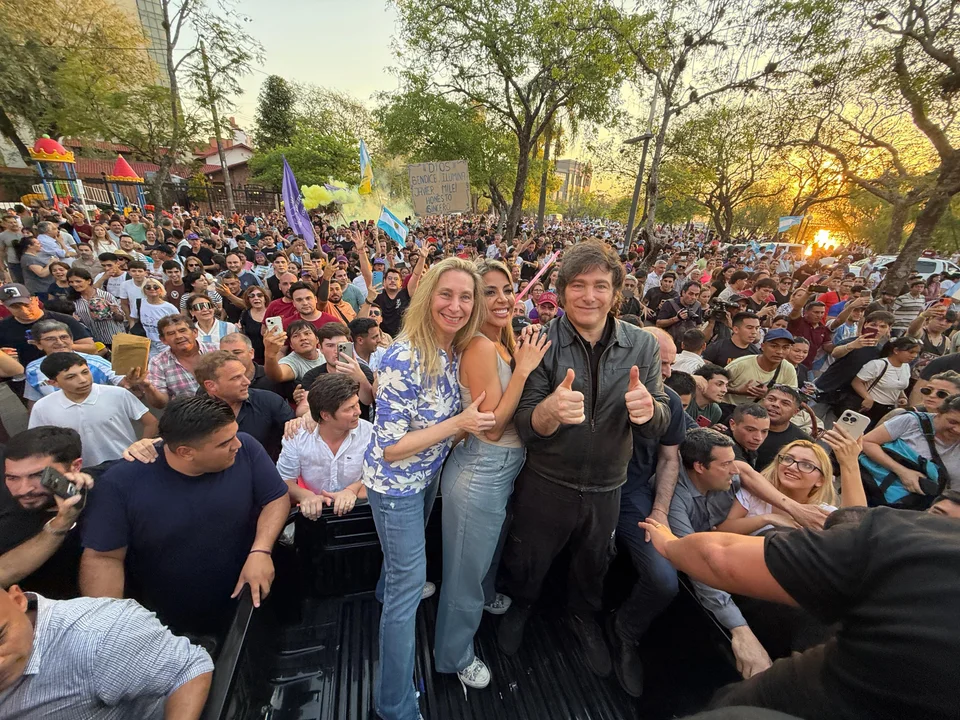 Javier Milei recorrió Corrientes junto a Virginia Gallardo: “No aflojen"