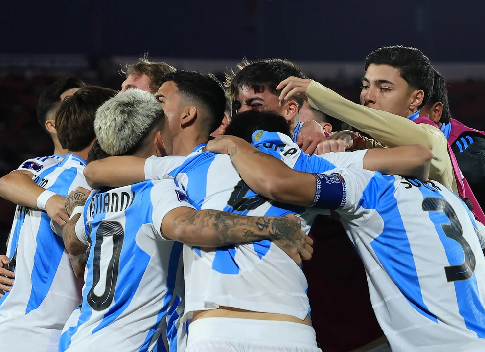 Cómo ver en vivo Argentina vs Colombia por el Mundial Sub 20: horario y formaciones