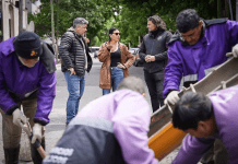 Mayra supervisó tareas de bacheo en el centro de Quilmes mayra bacheo