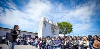 Mayra acompañó el acto de imposición del nombre María Remedios del Valle a la Escuela 31 Mayra-escuela-31