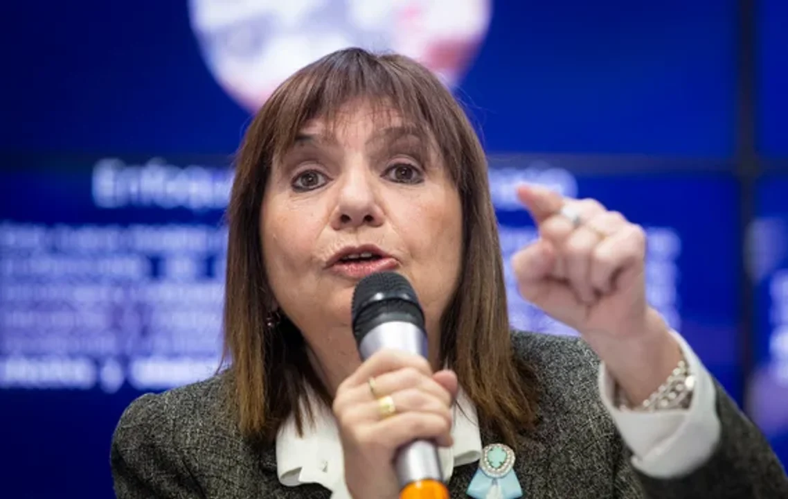 Explosión de un paquete en la Escuela Superior de Gendarmería: Bullrich descartó vínculos con el paro de la CGT