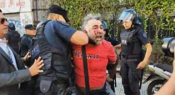 La Justicia inició actuaciones contra policías por la detención de un camarógrafo durante la protesta en el Congreso