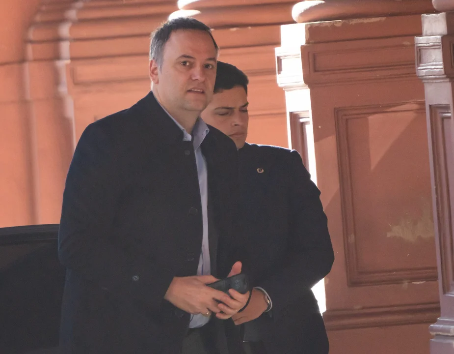 Denuncia por contrataciones y Tecnópolis salpica a la Jefatura de Gabinete
