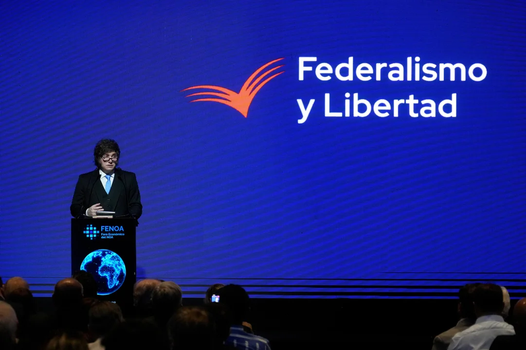Milei visitó Tucumán, reafirmó su plan económico y se mostró con militantes