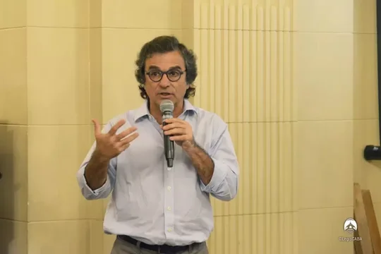 Denuncian a un funcionario de Milei por presuntas propiedades no declaradas en Miami