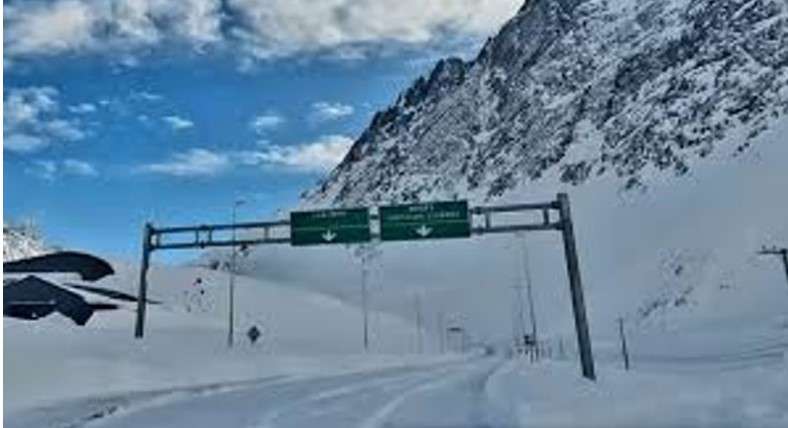 Temporal en la cordillera: cerraron el Paso Cristo Redentor y hay más de 700 camiones varados