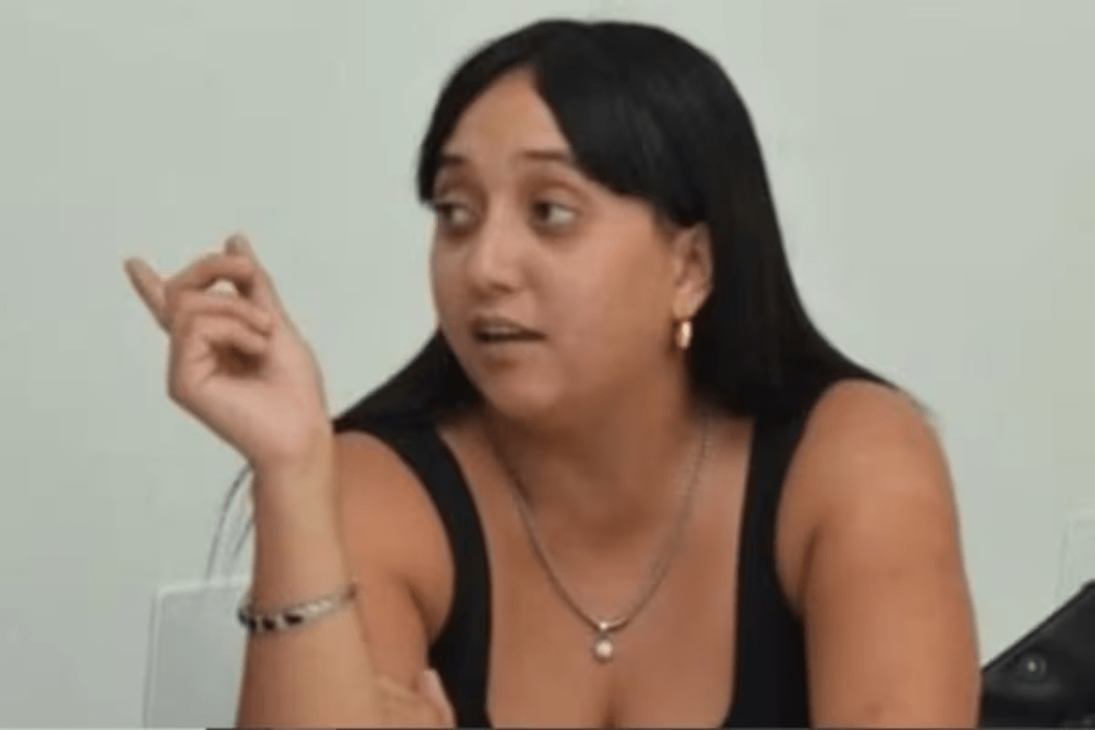 funcionaria-moron