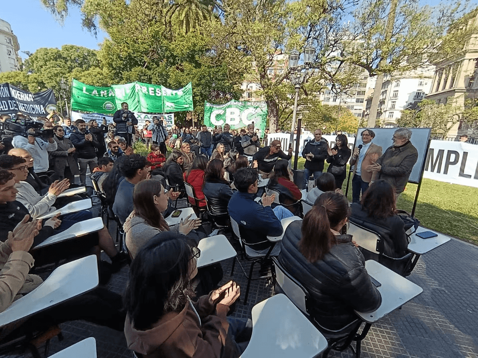 gremios-universitarios-milei