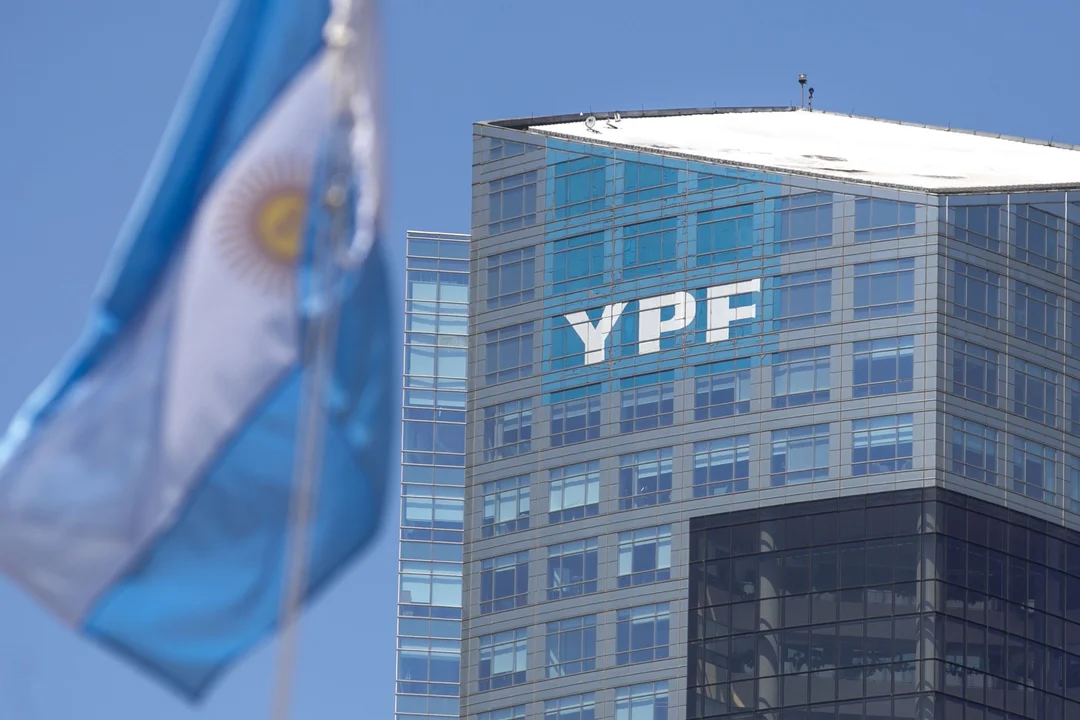YPF desdoblará sus acciones para facilitar el ingreso de nuevos inversores