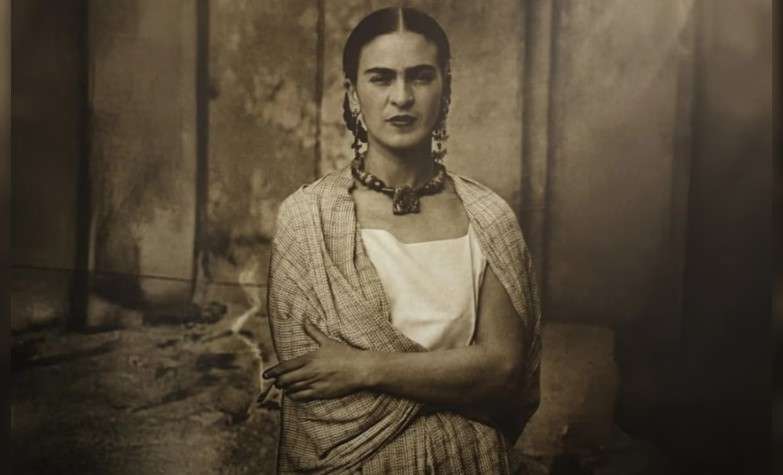 México frena la exportación de una obra atribuida a Frida Kahlo y el caso llegará a la Suprema Corte
