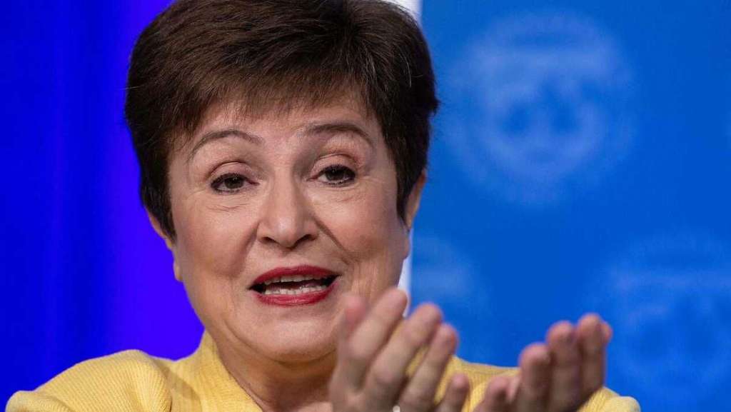 Kristalina Georgieva le dio la bienvenida a una economista argentina al FMI