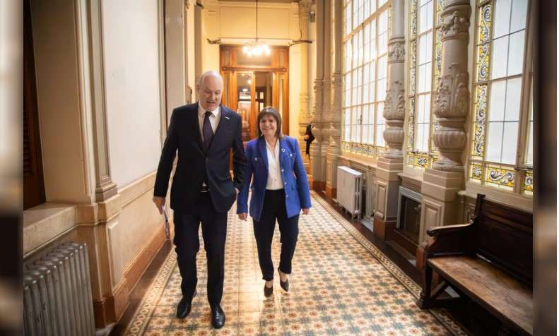 El oficialismo acordó cambios en la ley de Propiedad Privada y apunta a debatirla el 6 de agosto