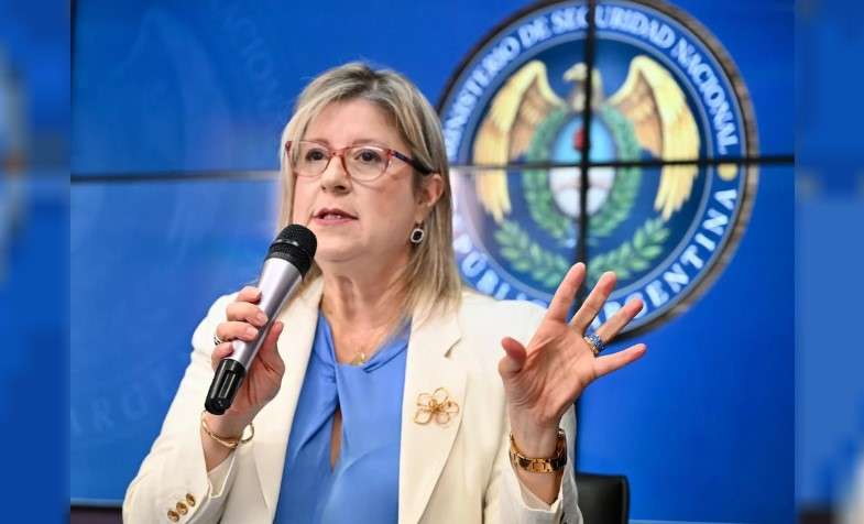 Monteoliva defendió al policía de civil que disparó frente al Congreso: dijo que llevaba una “escopeta de estruendo”