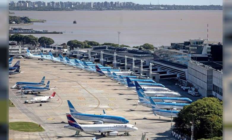 Aeroparque volvió a operar tras 55 horas de cierre y se normalizan los vuelos