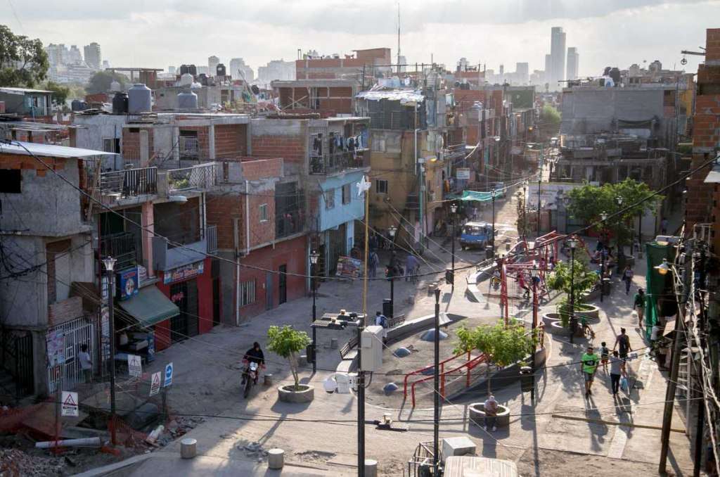 El 60% de los habitantes de barrios populares está endeudado