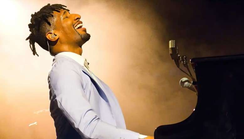 Jon Batiste reinventa a Mozart desde las raíces de la música negra