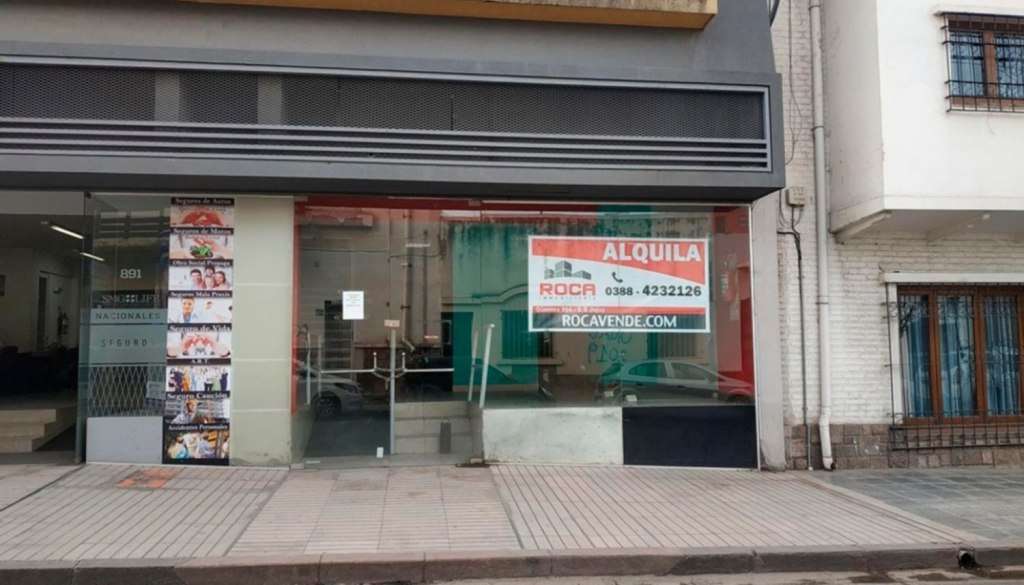 Aumentaron los locales vacíos en la Ciudad y se dispararon los comercios que buscan alquilar