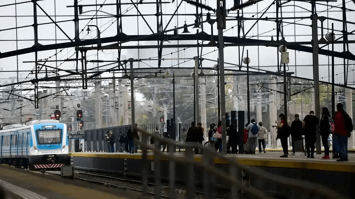 tren-roca